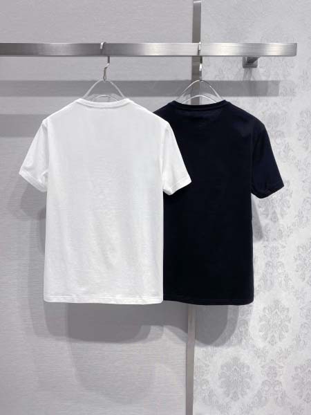 2025年4月22日入荷新作Burberry 半袖 Tシャツ★誕生日プレゼント/ファッションの流行/贈り物/YI+YI工場S-XXL