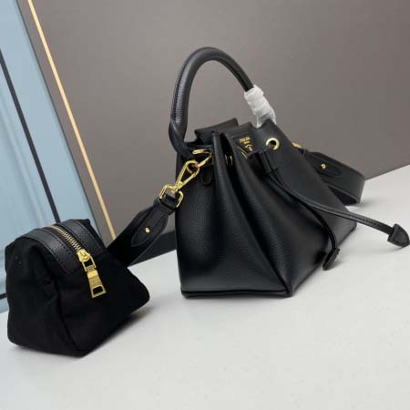 2025年4月27日入荷新作 新品2023早春新品mini《PRADA》  型番：1BH193   SIZE::20-X18-X15  /XX工場