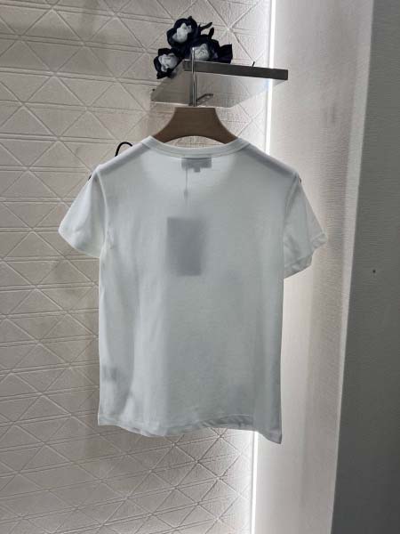 2025年4月30日入荷春夏新作Chanel半袖Tシャツ can工場