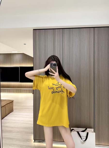 2025年4月30日入荷春夏新作DIOR半袖Tシャツ can工場