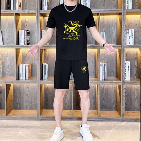 2025年4月1日入荷新作ARCTERYX夏メンズ 上下セッ...