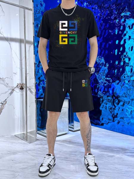 2025年4月2日入荷新作GIVENCHY 夏メンズ 上下セ...