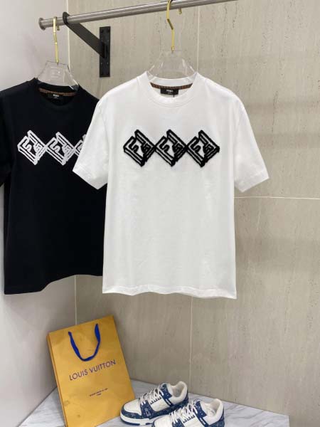 2025年4月3日入荷新作Fendi半袖 Tシャツ高級品/L...
