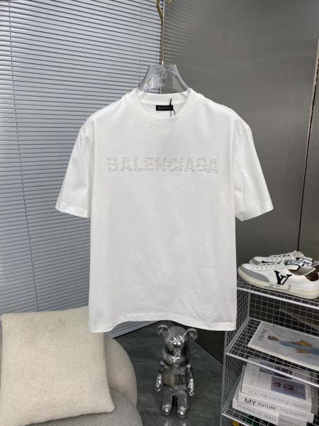 2025年4月4日入荷新作BALENCIAGA半袖 Tシャツ...