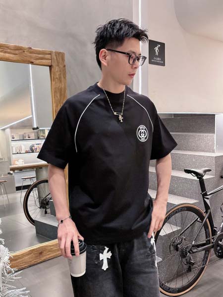 2025年4月4日入荷新作Gucci半袖 Tシャツ高級品/L...