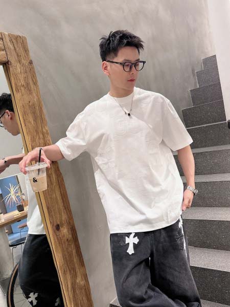 2025年4月4日入荷新作Gucci半袖 Tシャツ高級品/L...