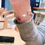 2025年4月4日入荷新品van cleef & arpelsブレスレットギフト/誕生日/記念品/アクセサリーxin工場