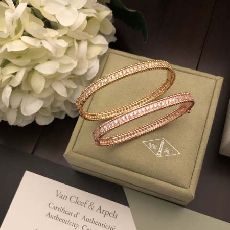 2025年4月4日入荷新品van cleef & arpel...