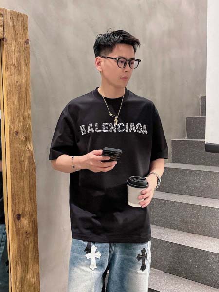 2025年4月6日入荷新作BALENCIAGA半袖 Tシャツ...