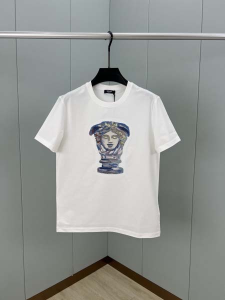 2025年4月8日入荷新作Versace半袖 Tシャツ高級品...