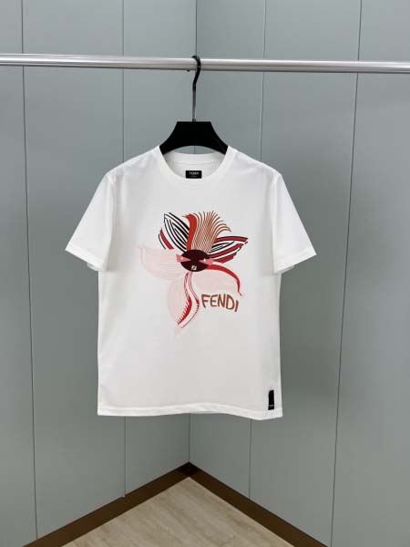 2025年4月8日入荷新作FENDI半袖 Tシャツ高級品/M...