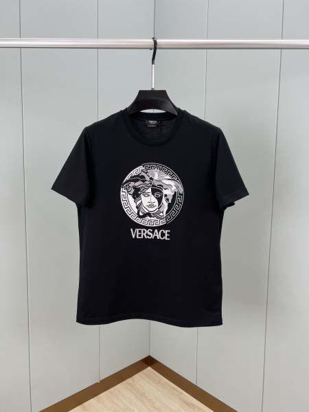 2025年4月8日入荷新作Versace半袖 Tシャツ高級品...