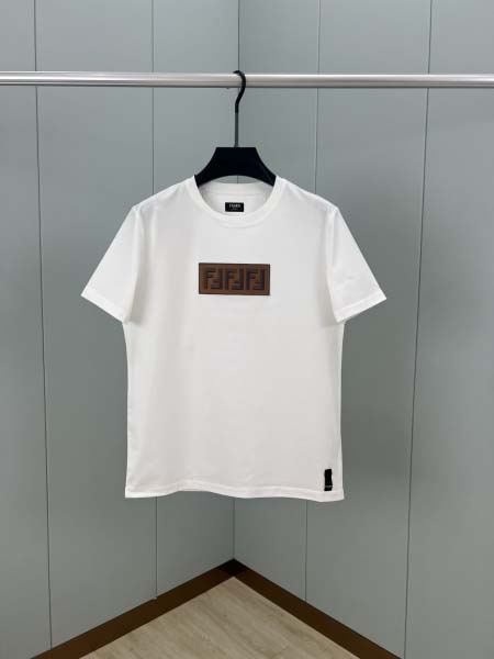 2025年4月8日入荷新作Fendi半袖 Tシャツ高級品/M...