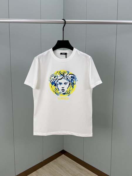 2025年4月8日入荷新作Versace半袖 Tシャツ高級品...