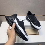 2025年4月10日入荷新品monclerおすすめ人気メンズ靴本革製ギフト/誕生日/TL工場