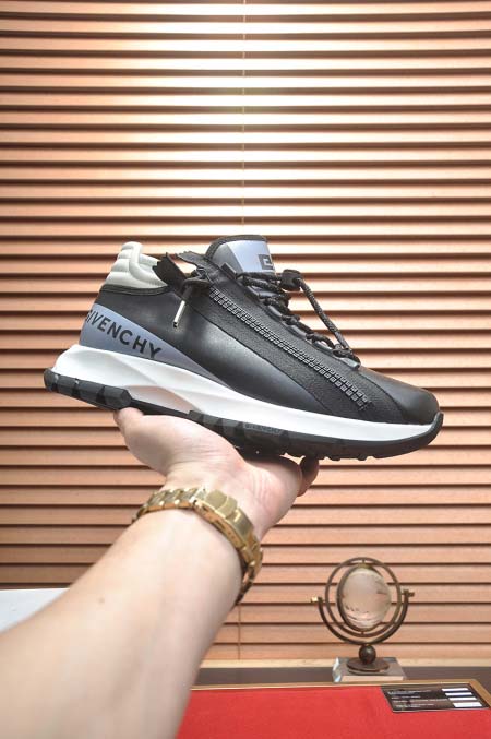 2025年4月10日入荷新品GIVENCHYおすすめ人気メン...