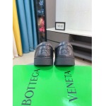 2025年4月10日入荷新品BOTTEGA VENENTA カジュアルシューズ/スニーカー｜メンズ革靴本革製ギフト/誕生日/TL工場