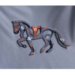 2025年4月17日入荷新作herems 半袖Tシャツ 超厳選/入手困難/人気/busi工場