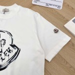 2025年4月19日入荷新作Moncler半袖Tシャツ 超厳選★誕生日プレゼント/結婚祝い/内祝い/贈り物/YI+YI工場S～XL