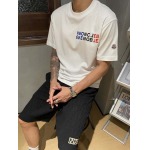 2025年4月19日入荷新作Moncler半袖Tシャツ 超厳選★誕生日プレゼント/結婚祝い/内祝い/贈り物/YI+YI工場S～XL