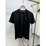2025年4月26日入荷新作Tom Ford半袖Tシャツ 原版复刻高級品香港の会社超厳選★入手困難/誕生日プレゼント/yinx工場