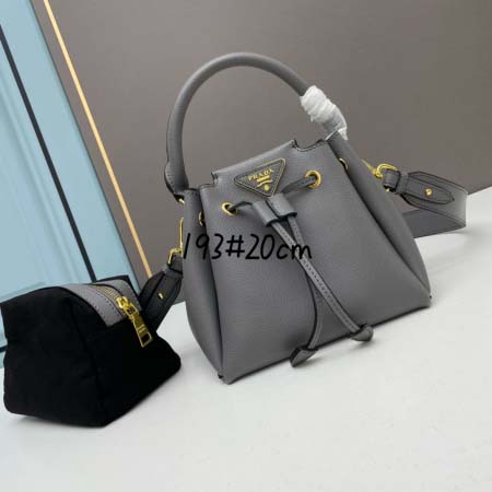 2025年4月27日入荷新作 新品2023早春新品mini《...