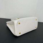 2025年4月29日入荷新作PRADA Saffiano 革 型番：1BA2274 サイズ：32×24×14cm！/XX工場
