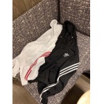 2025年4月29日入荷春夏新作adidasジャケット can工場
