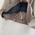 2025年4月30日入荷春夏新作Loeweハーフスカート can工場
