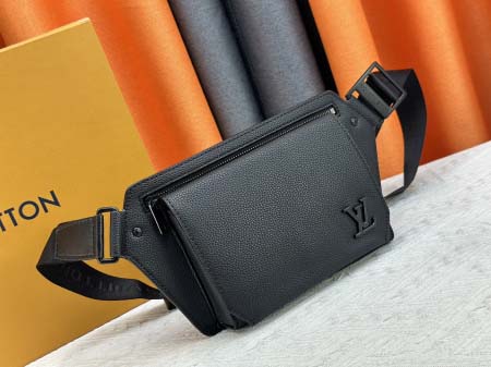 2025年5月28日入荷Louis Vuitton バッグM57081  LV Aerogram  30x 16x 3CM 人気の新作/誕生日プレゼント/ZC工場