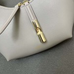 2025年5月28日入荷新作FURLA  斜め下げ バッグ/ハンドバッグ/ショルダーバッグ牛革/  SIZE:22X21X7.5CM  お安い/人気/本革 バッグ/XX工場