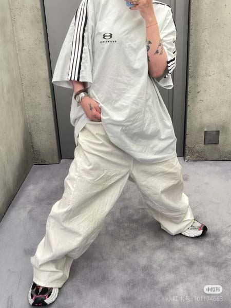 2025年6月10日入荷春夏新作Balenciaga半袖 Tファッション/誕生日プレゼント/贈り物 can工場
