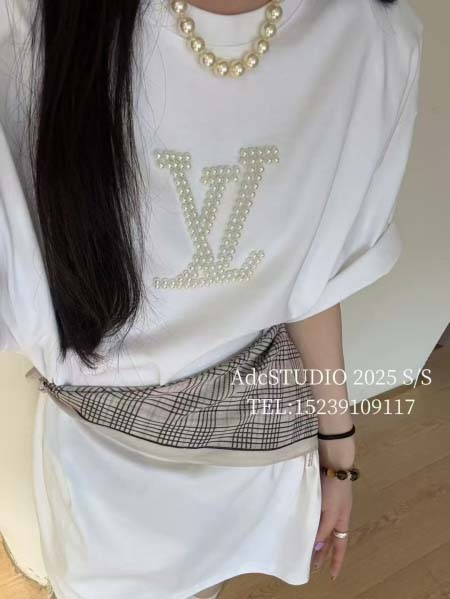 2025年6月12日入荷春夏新作Louis Vuitton半袖 Tファッション/誕生日プレゼント/贈り物 can工場
