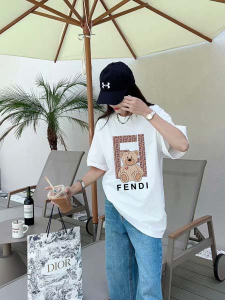 2025年6月20日入荷新作FENDI 半袖 Tシャツ★人気商品★/ファッションの流行/贈り物/HJ工場S-XXL