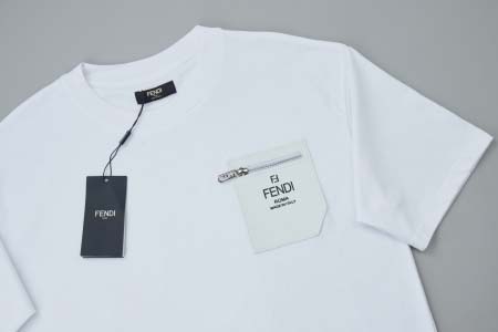 2025年6月25日入荷新作Fendi半袖 tシャツ★誕生日プレゼント/ファッションの流行/贈り物/LWC工場