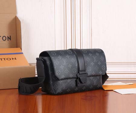 2025年6月26日入荷Louis Vuitton バッグS-Cape Monogram Eclipse S-lock Monogram Eclipse D :M46794:28CMx16CMx10CM 高品質人気の新作/誕生日プレゼント/