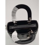 2025年6月5日入荷新作20CMx16.5CMx8CM  Lady Dior    お安い/人気/革/バッグ/SY工場