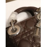 2025年6月5日入荷新作  Dior Lady Dior SIZE:17    お安い/人気/革/バッグ/SY工場