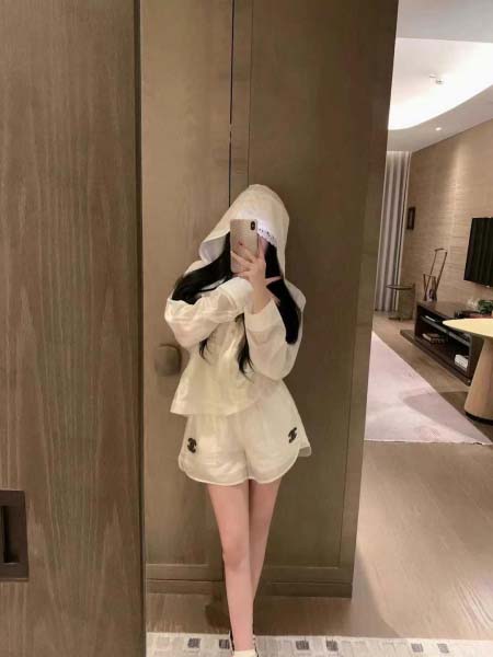 2025年6月9日入荷春夏新作Chanel薄型 セット上下フ...