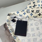 2025年6月10日入荷春夏新作Louis Vuitton半袖 Tファッション/誕生日プレゼント/贈り物 can工場