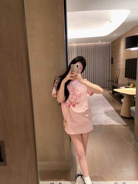 2025年6月10日入荷春夏新作Chanel半袖 Tファッシ...