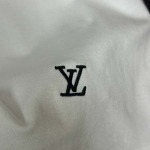 2025年6月10日入荷春夏新作Louis Vuitton半袖 Tファッション/誕生日プレゼント/贈り物 can工場