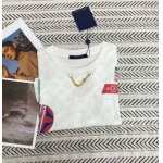 2025年6月10日入荷春夏新作Louis Vuitton半袖Tシャツファッション/誕生日プレゼント/贈り物 can工場