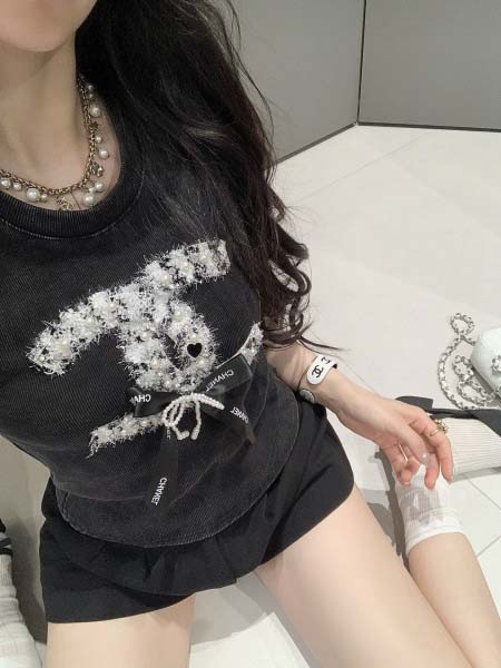 2025年6月12日入荷春夏新作CHANEL半袖 Tファッシ...