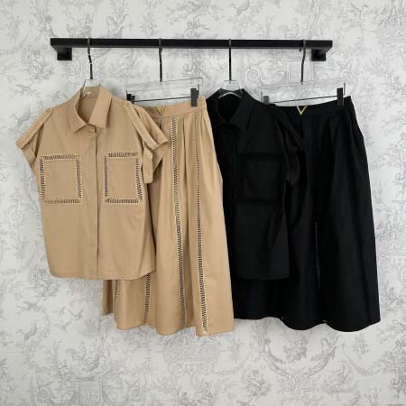 2025年6月16日入荷春夏新作VALENTINOセット上下...