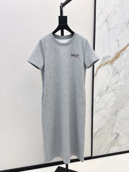 2025年6月16日入荷春夏新作Balenciagaワンピー...