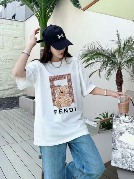 2025年6月20日入荷新作FENDI 半袖 Tシャツ★人気...