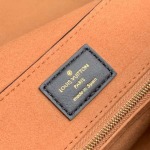 2025年6月26日入荷Louis Vuitton バッグ Monogram:M13148:30CMx18CMx12CM 高品質人気の新作/誕生日プレゼント/SQ工場