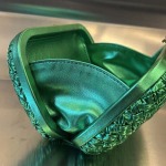 2025年7月7日入荷新作  Bottega Veneta Knot 717622  knotLogo  20x12x5.5   極品/正規品同様/人気/革/バッグ/AJ工場