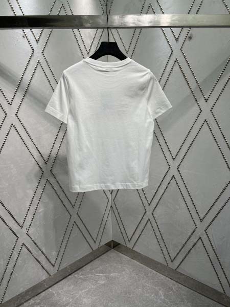 2025年8月6日入荷新作Burberry半袖 tシャツ原版復刻人気で【极品】/正規品と同じサイズ/DW工場S-L